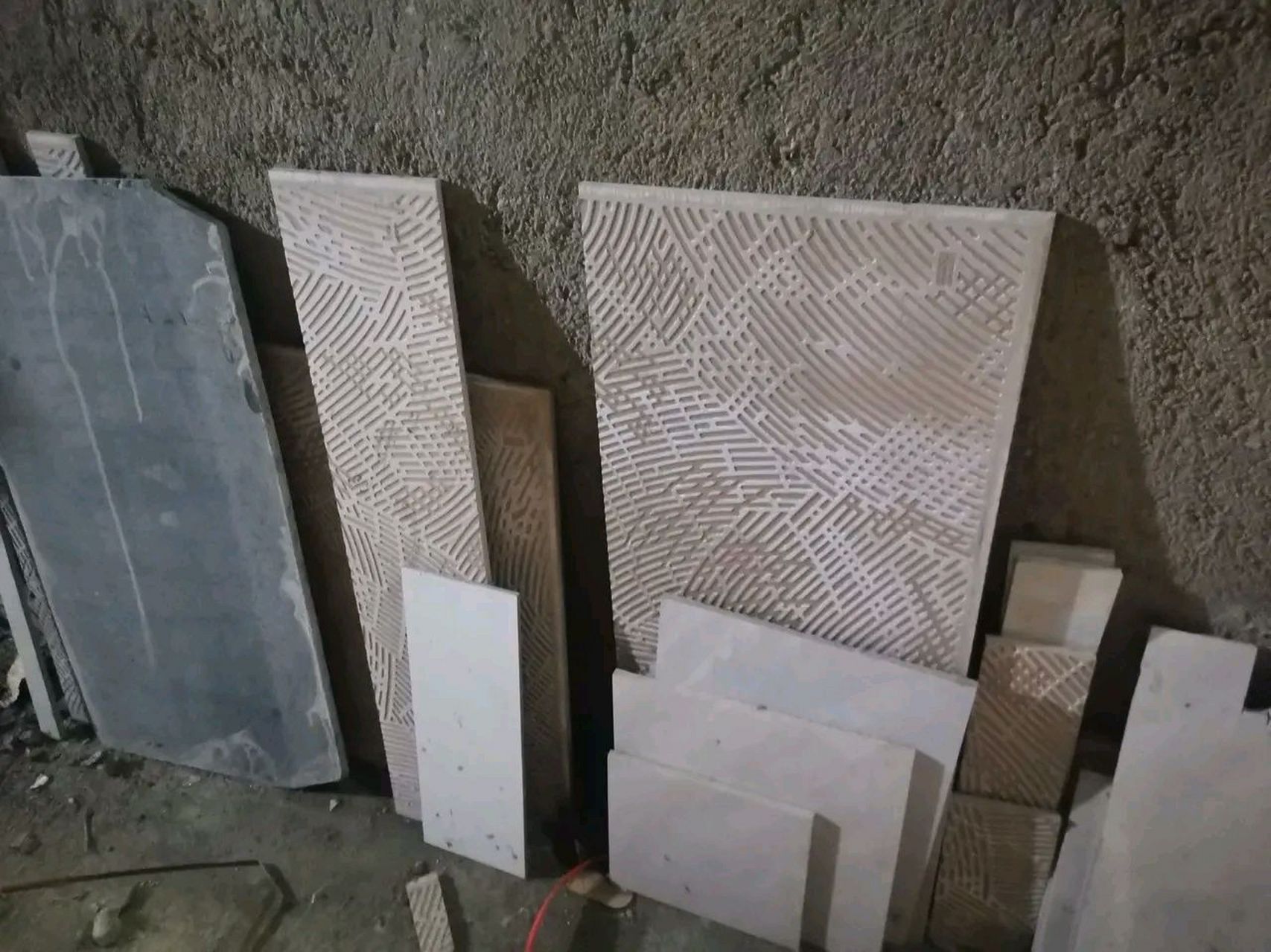 瓷砖工钱为什么那么贵呢(为什么瓷砖费用算出来这么高) 瓷砖工钱为什么那么贵呢(为什么瓷砖费用算出来这么高)