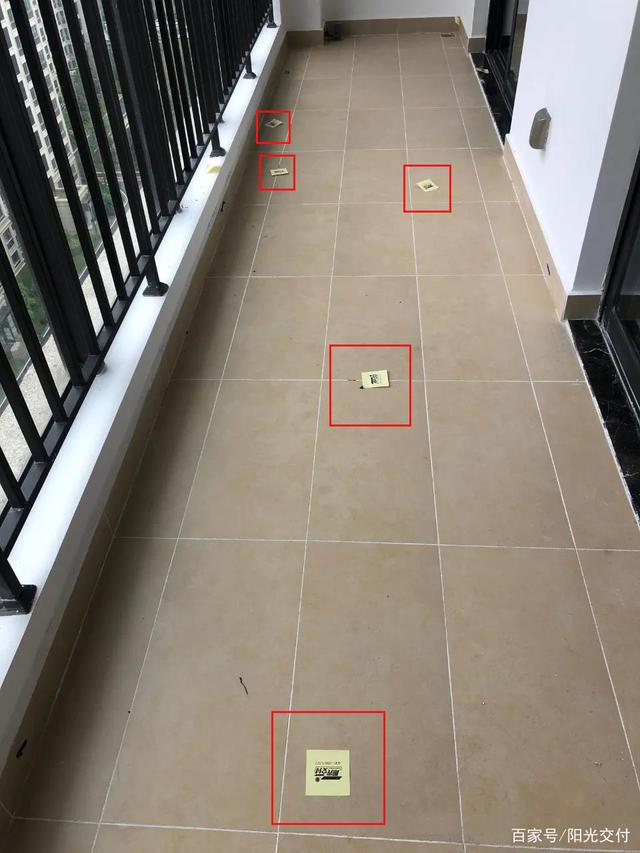 阳台墙面瓷砖空鼓如何处理(阳台瓷砖空鼓脱落什么 原因)