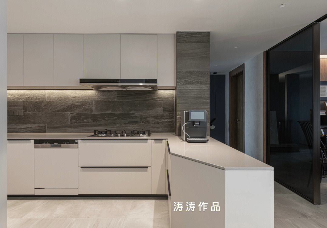 厨房瓷砖空了怎么修理好看(厨房瓷砖空了怎么修理好看呢)